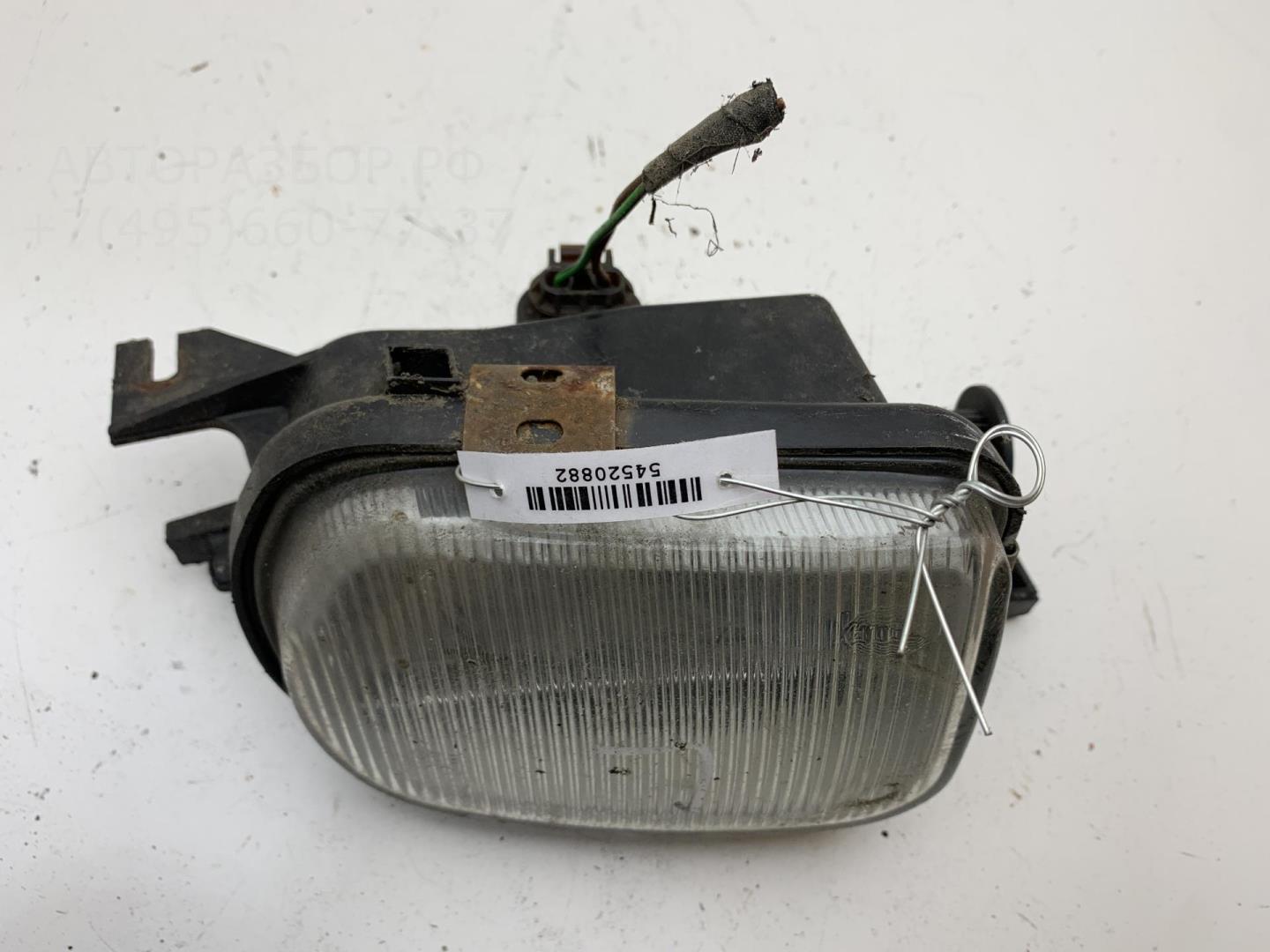 Фара противотуманная левая