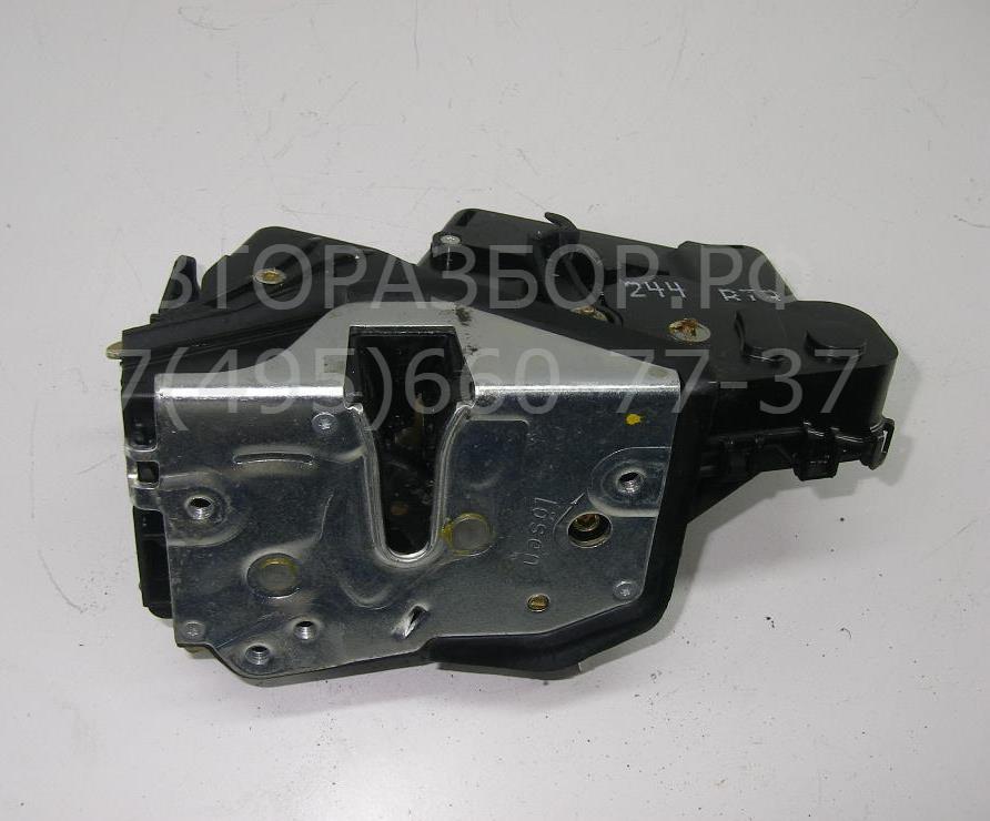 Замок двери передней правой