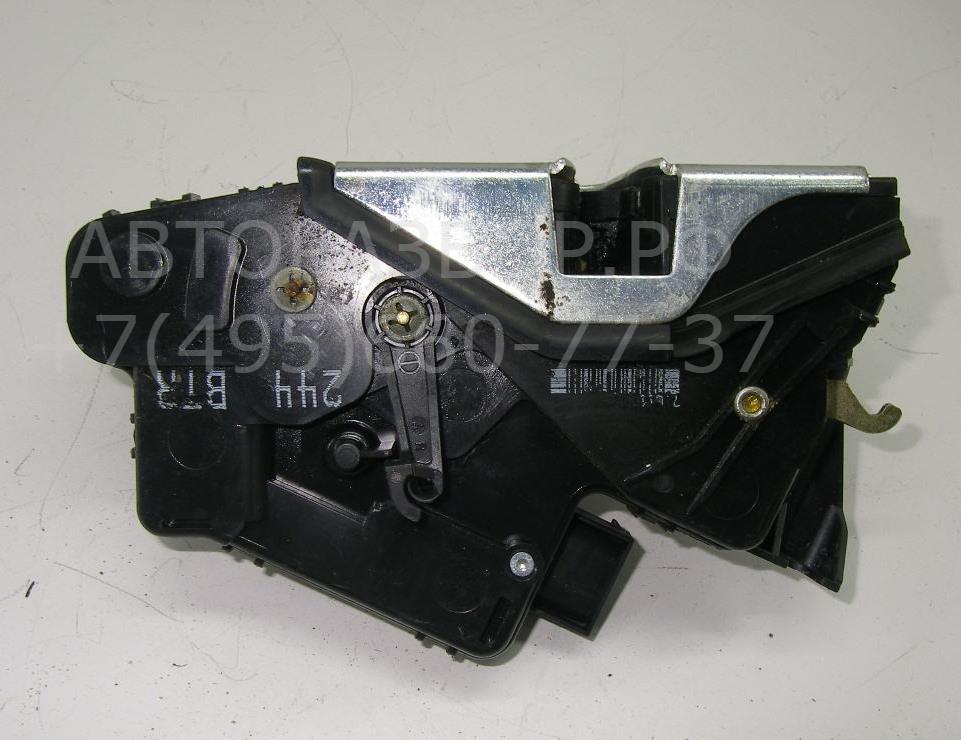 Замок двери передней правой