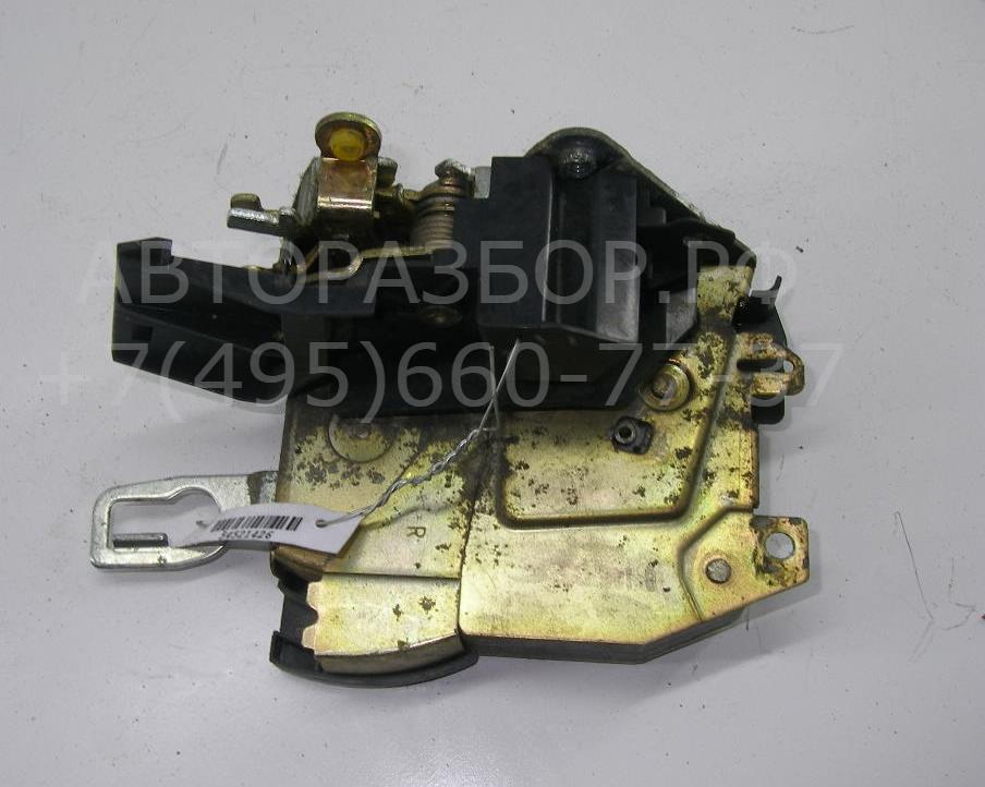 Замок двери передней правой