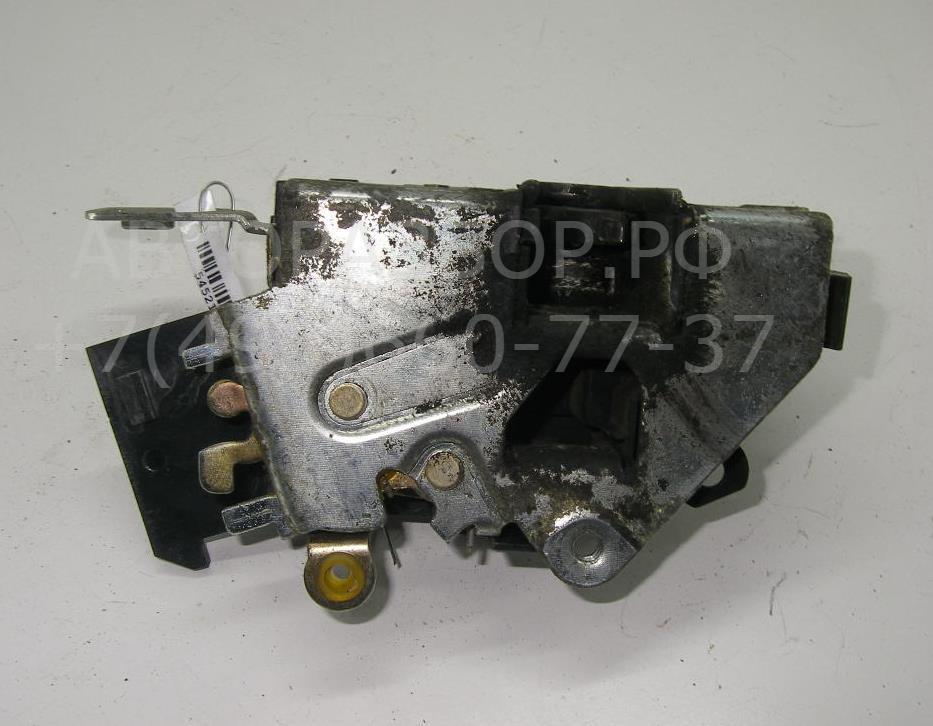 Замок двери передней правой