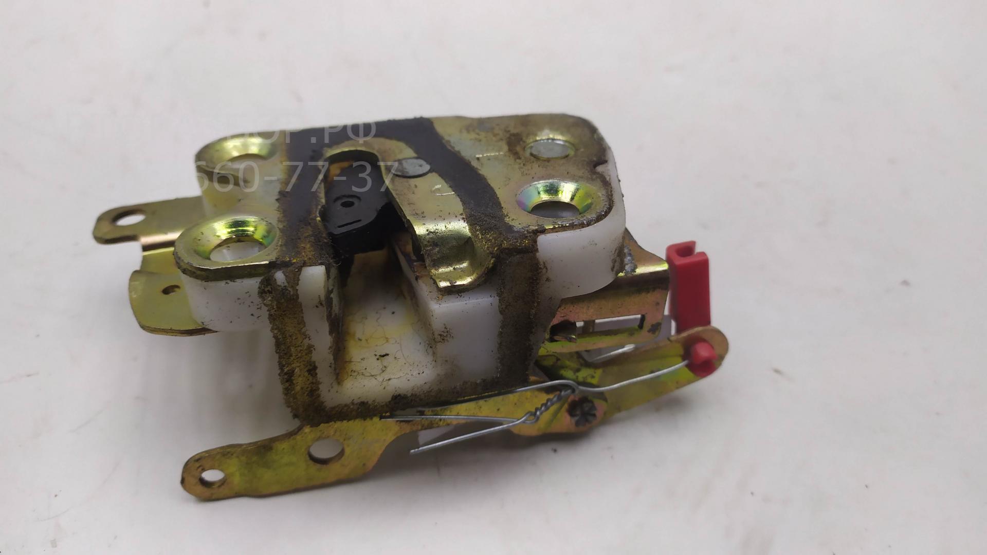 Замок багажника