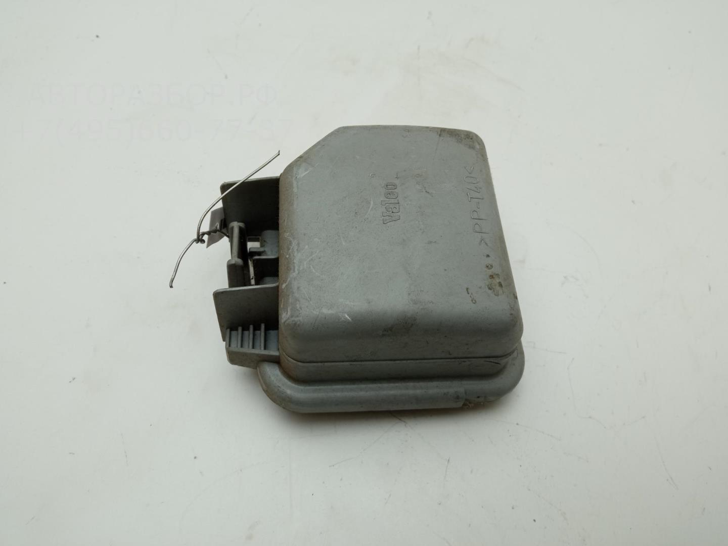 Крышка фары левой