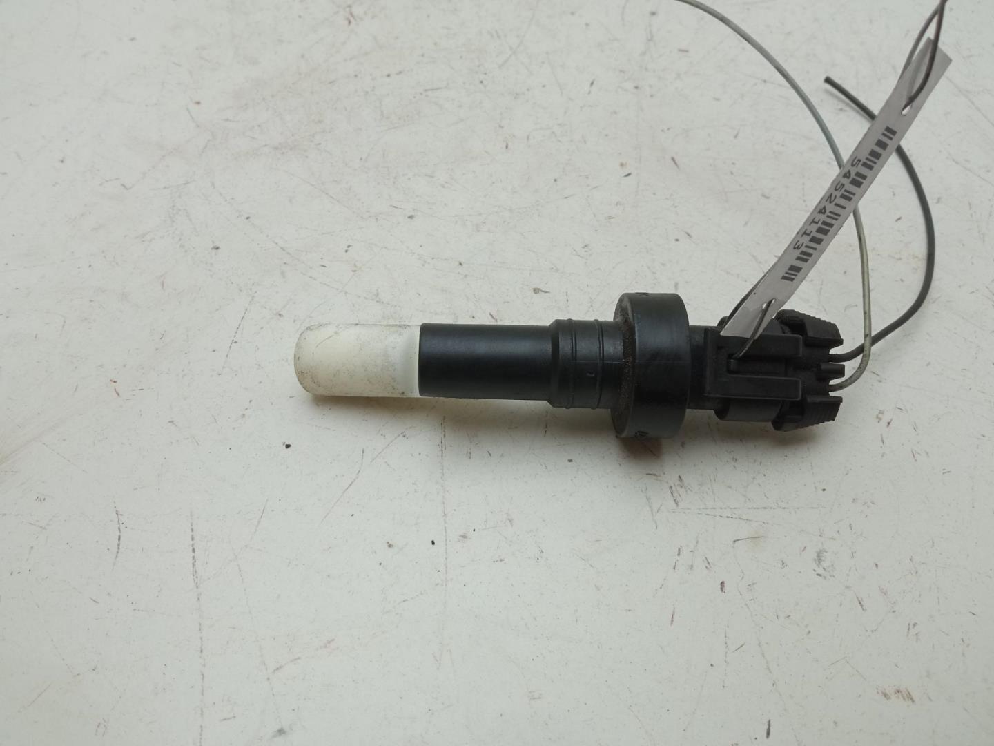 Датчик уровня в бачок омывателя