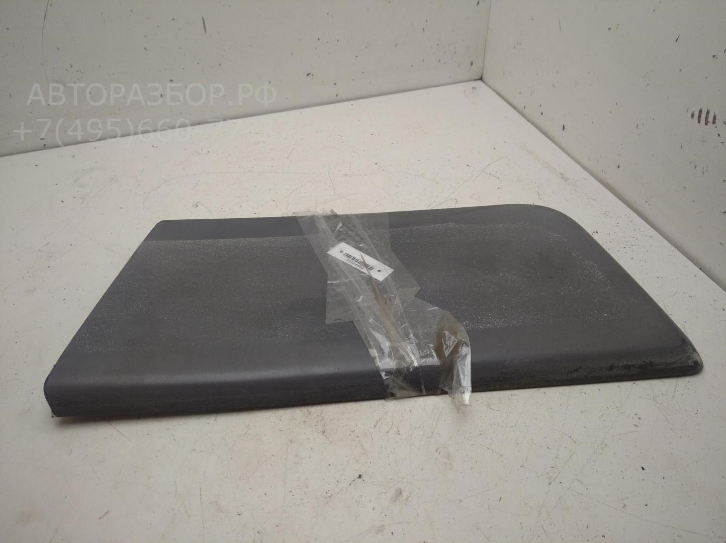 Молдинг двери передней левой