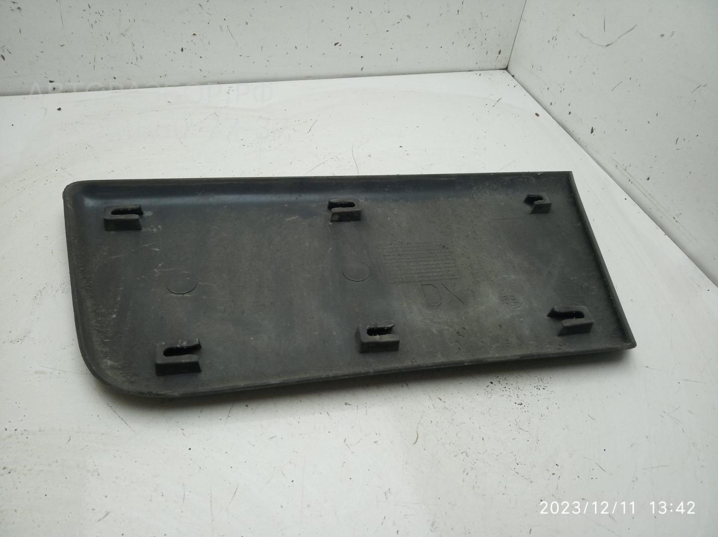 Накладка (кузов наружные)