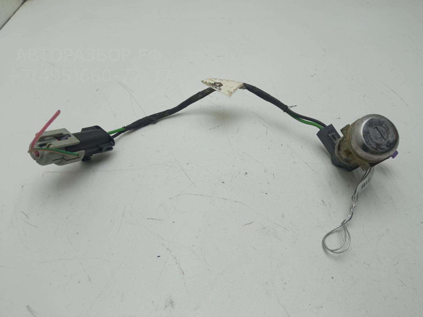 Вставка замка двери