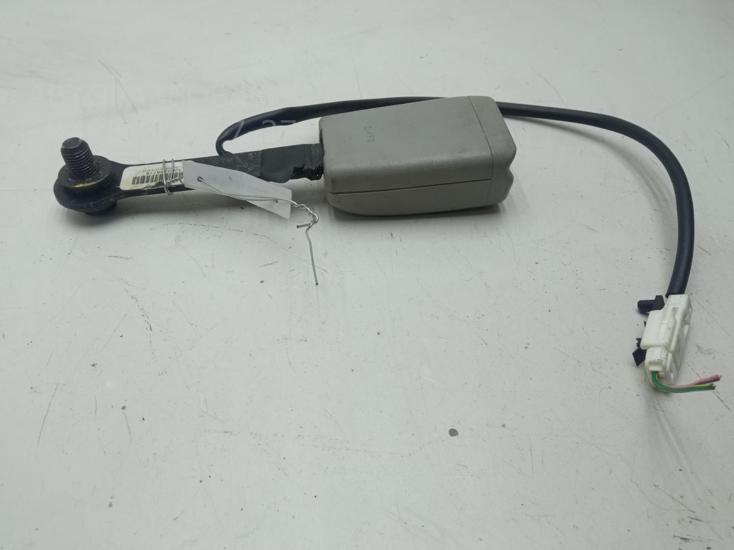 Ответная часть ремня безопасности