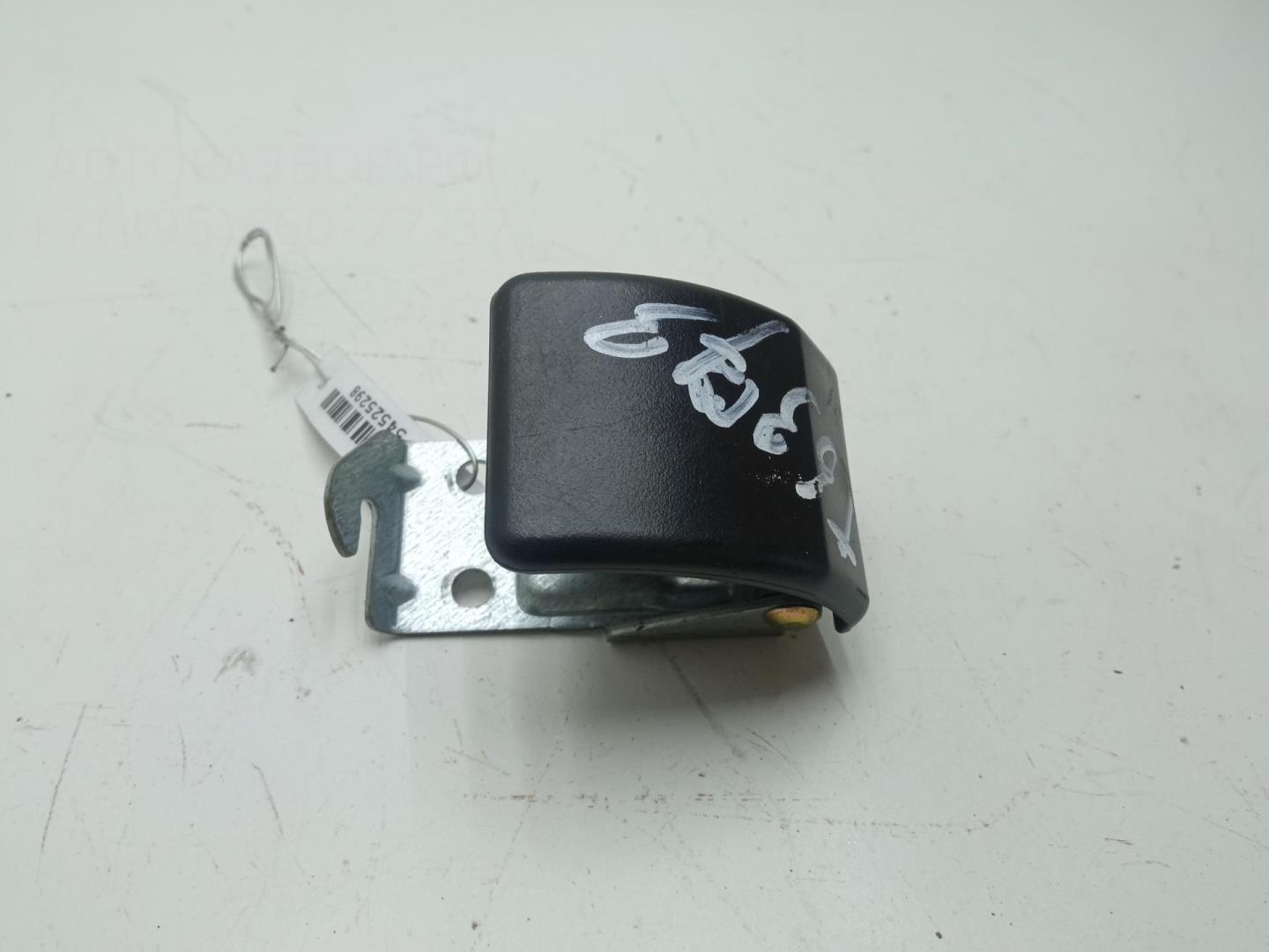 Ручка открывания капота