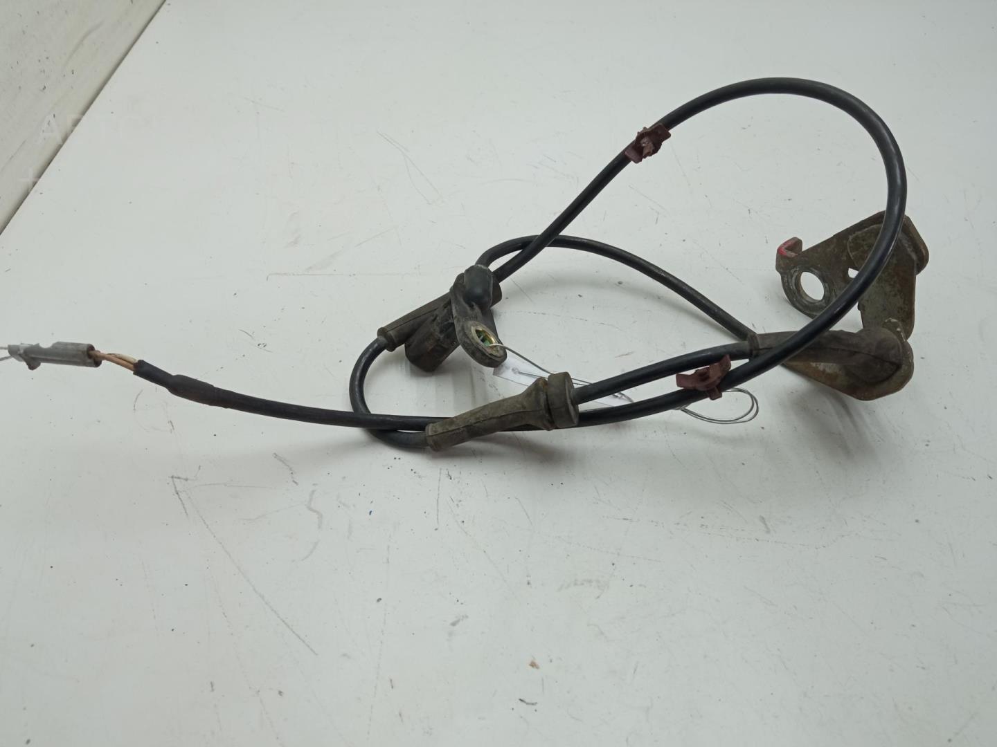 Датчик ABS задний