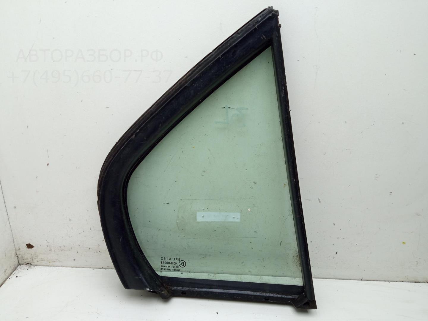 Стекло двери задней левой (форточка)