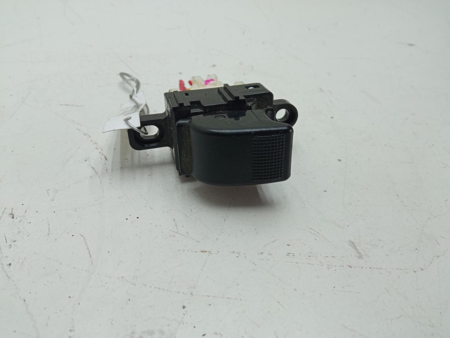 Кнопка стеклоподъемника