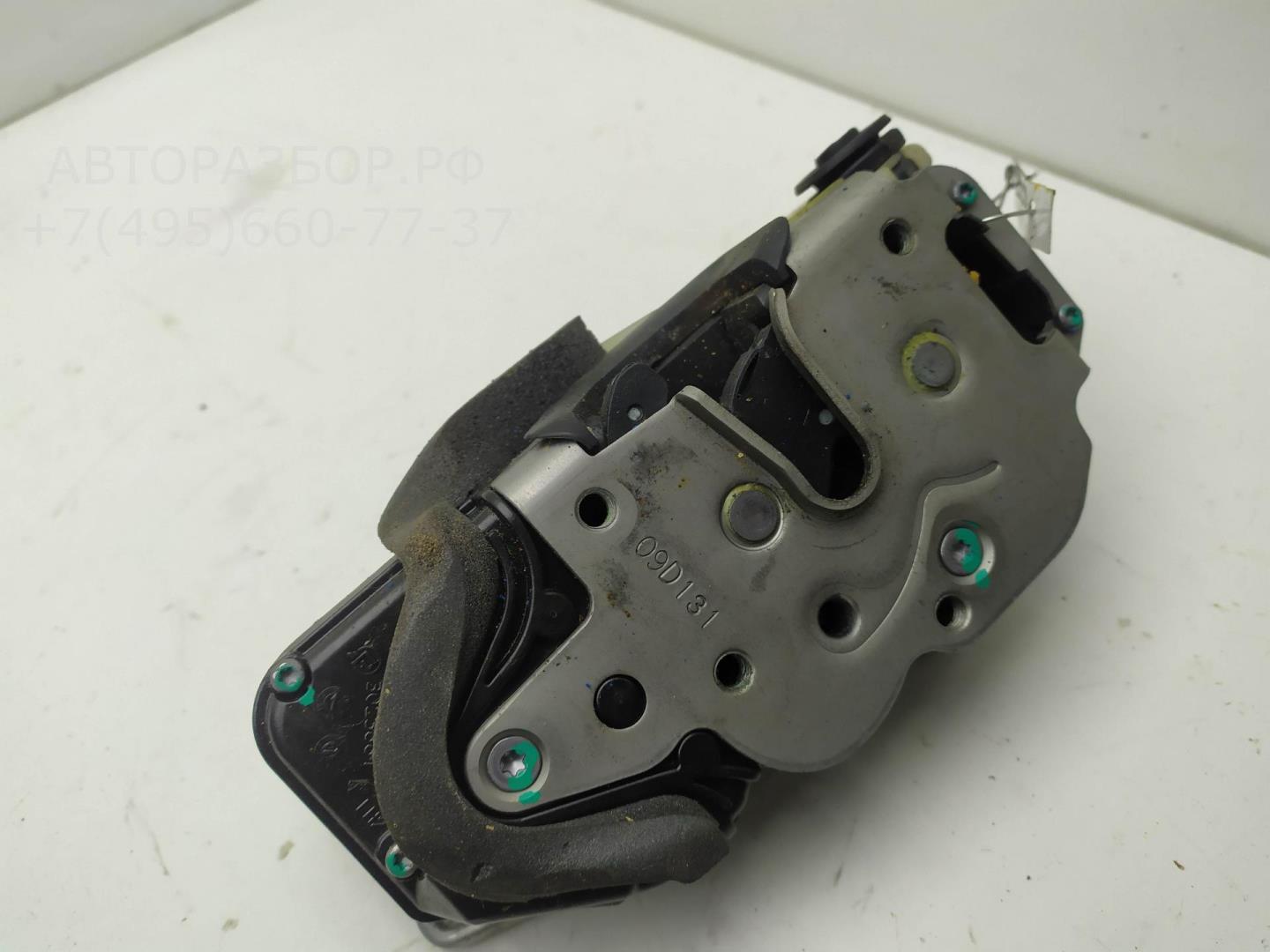 Замок двери задней левой