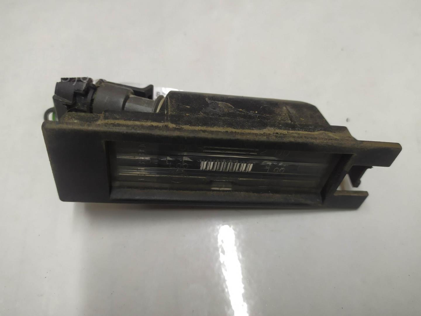 Фонарь подсветки номера