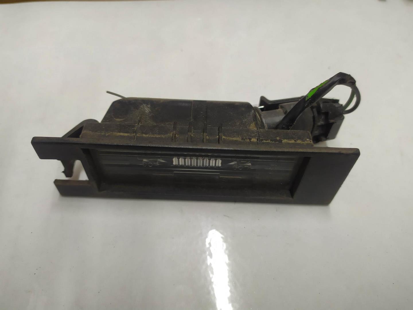 Фонарь подсветки номера