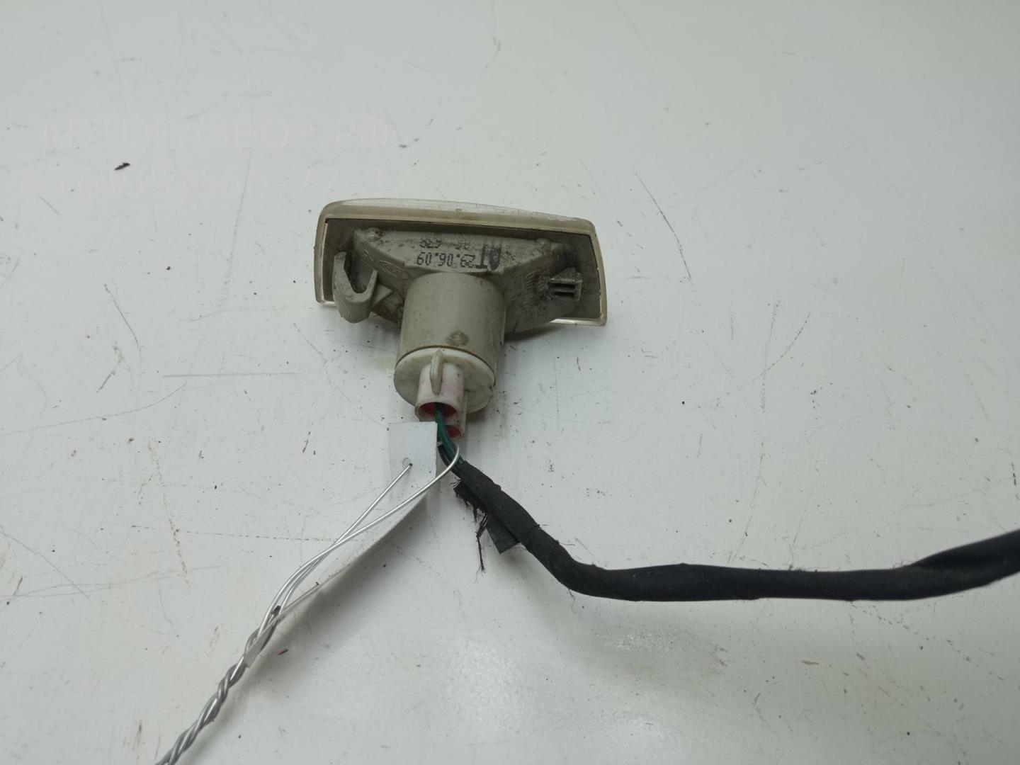 Указатель поворота правый