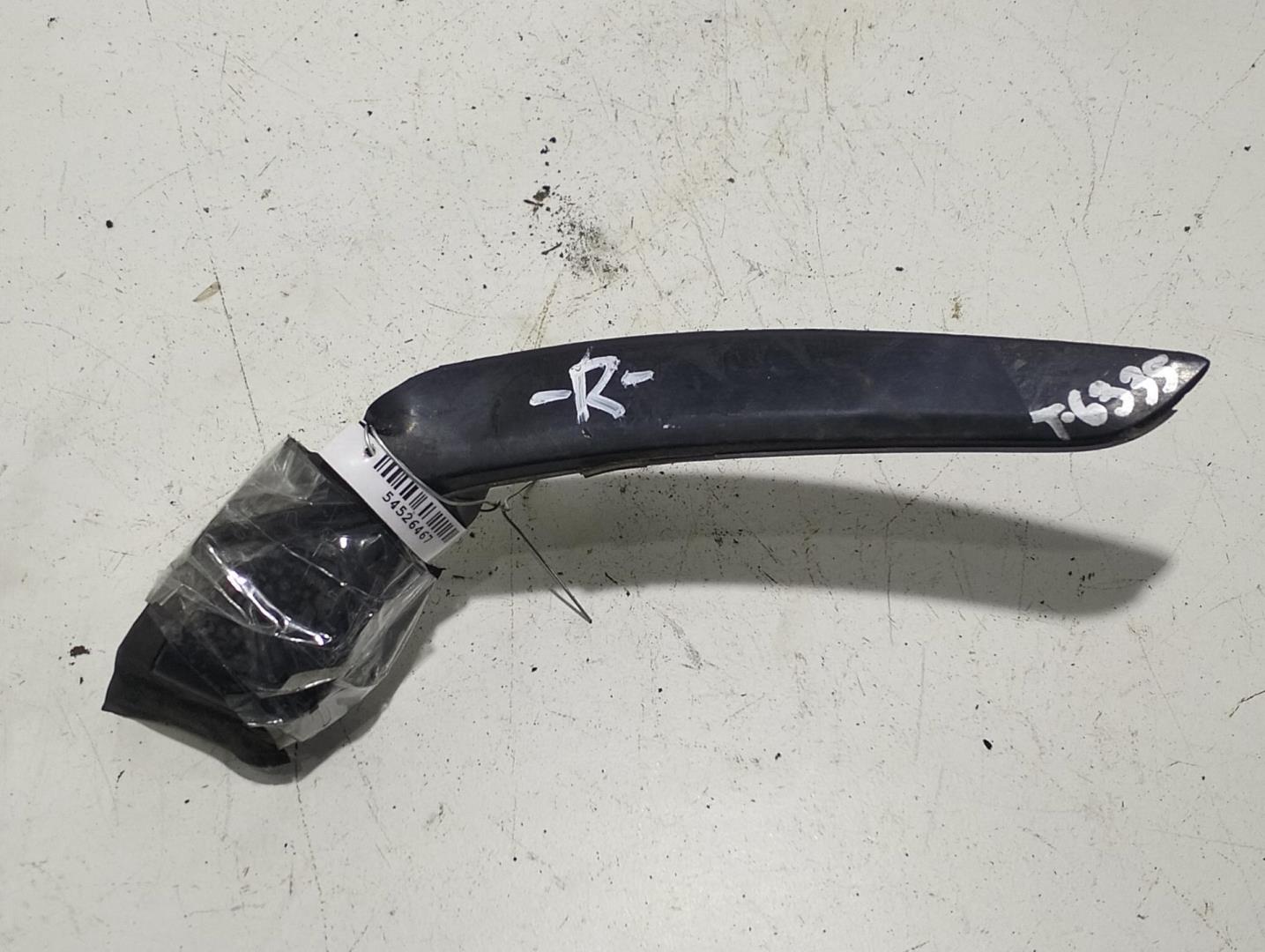 Молдинг лобового стекла