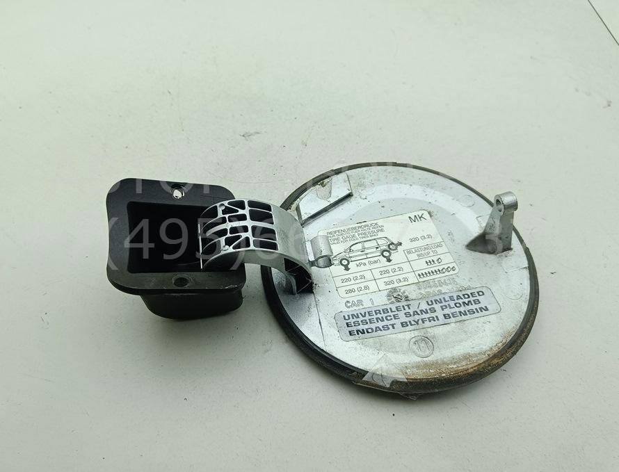 Лючок бензобака