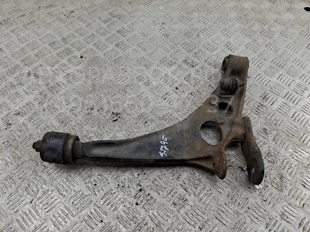 Рычаг передний левый
