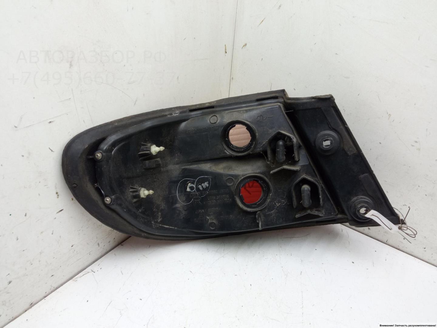 Фонарь задний правый