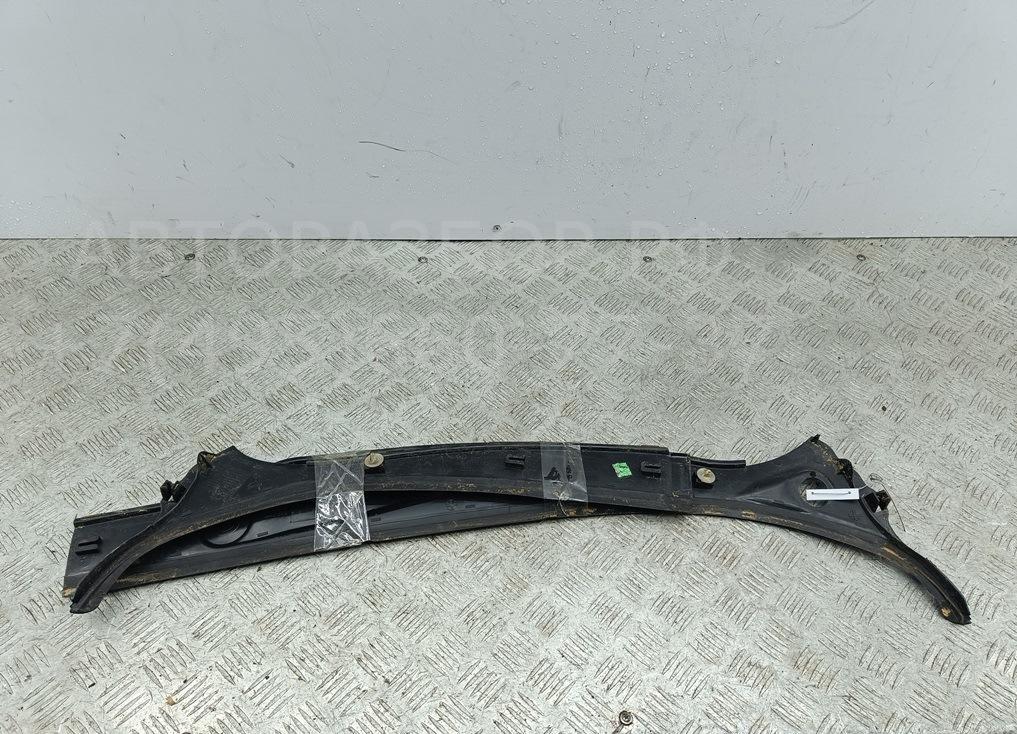 Решетка стеклоочистителей (Жабо)