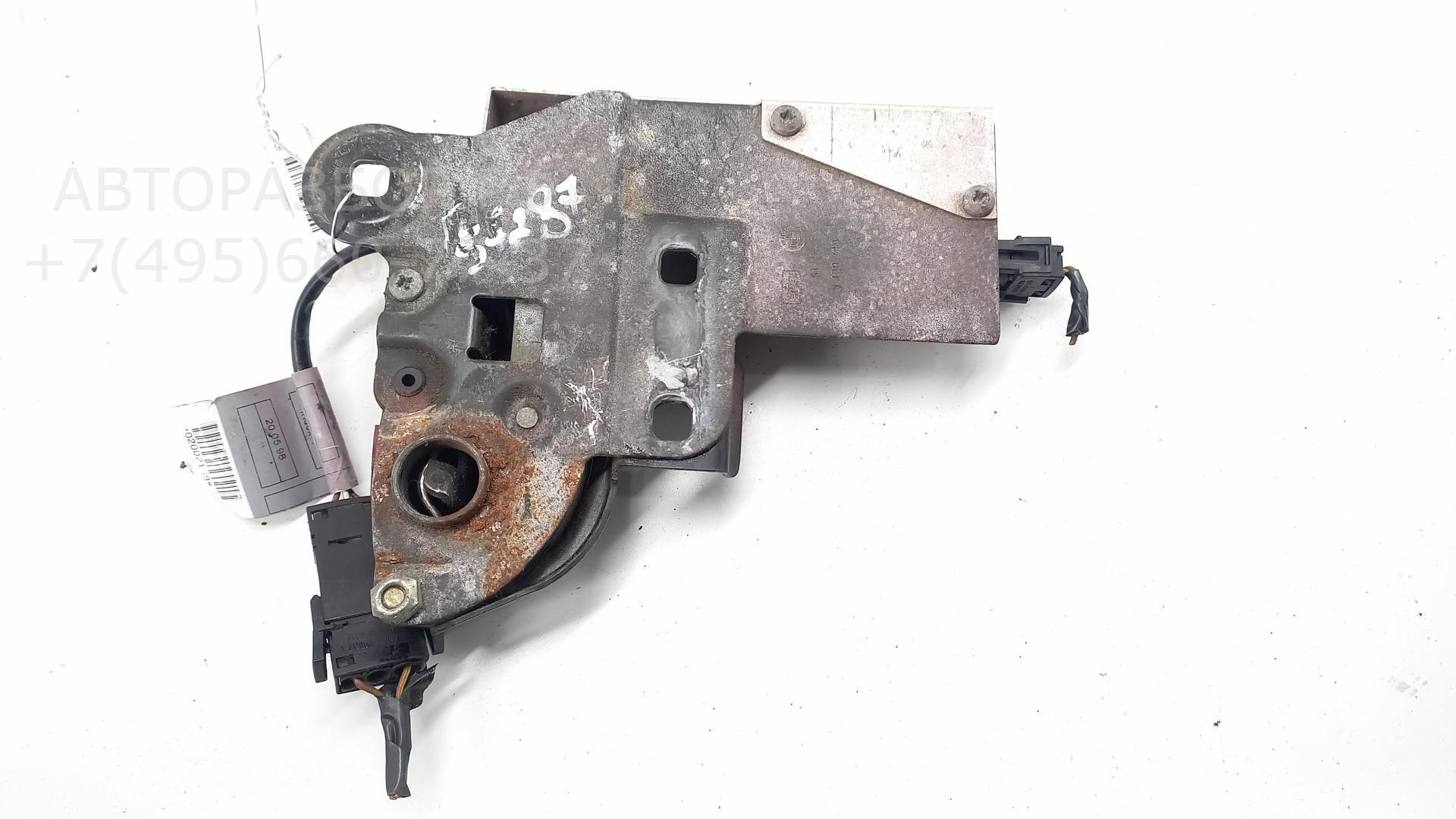 Замок багажника