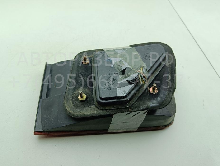 Фонарь задний внутренний левый