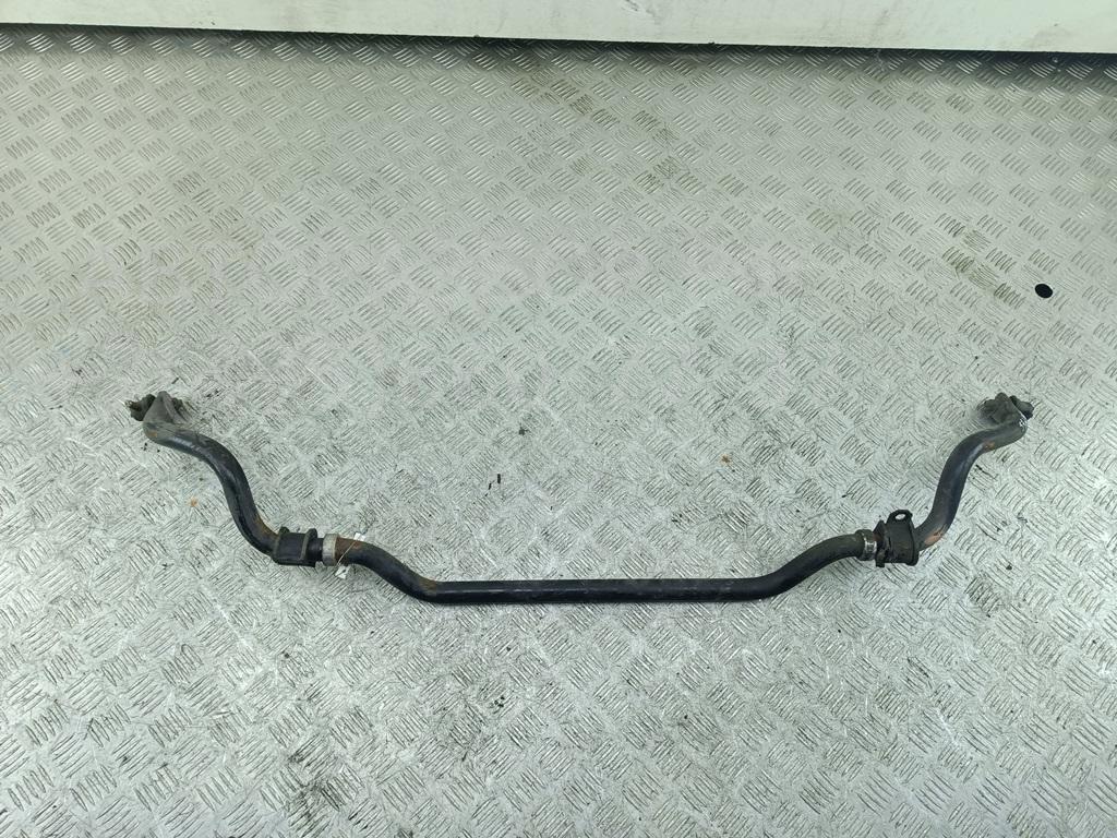 Стабилизатор передний