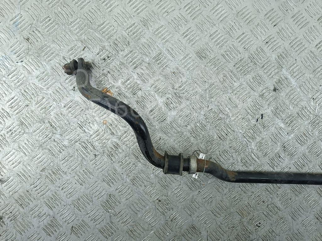 Стабилизатор передний