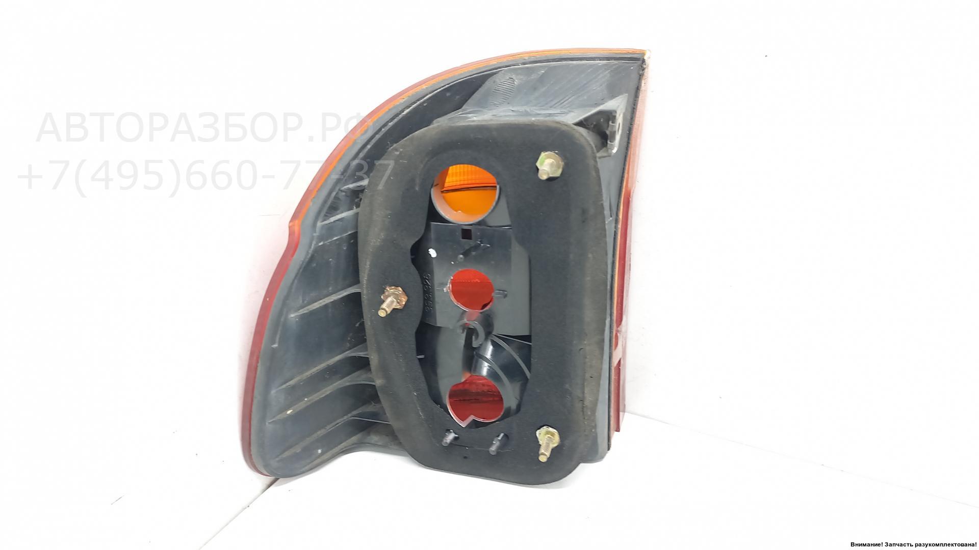 Фонарь задний правый