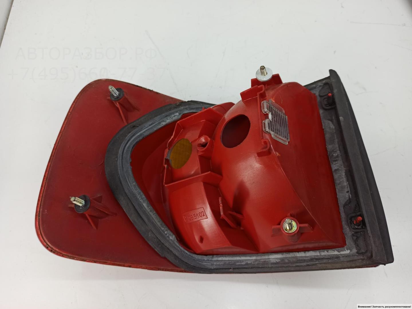 Фонарь задний правый