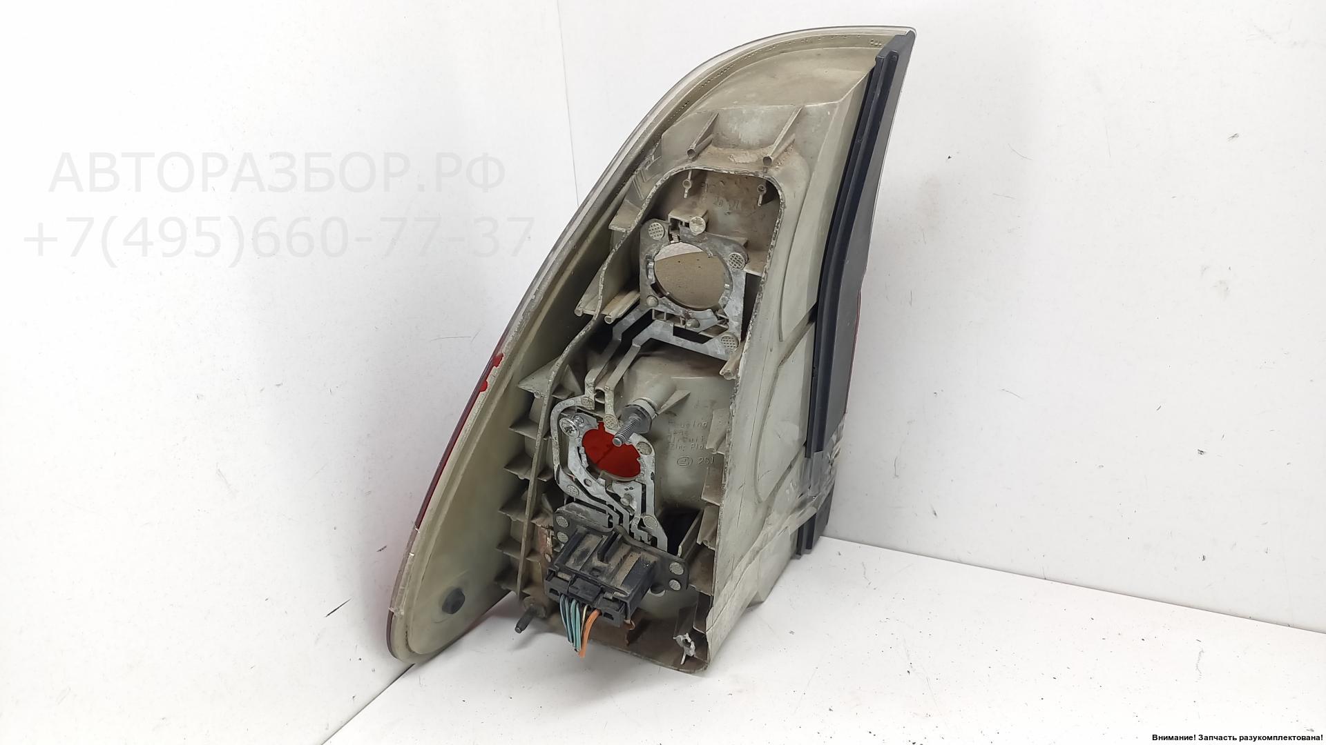 Фонарь задний правый