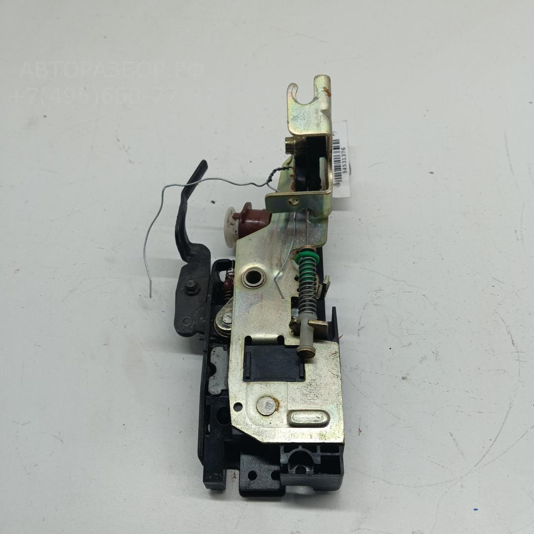 Замок двери передней правой