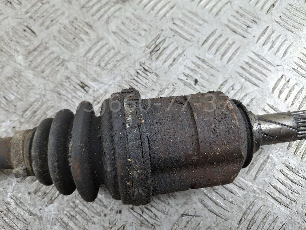 Полуось передняя левая