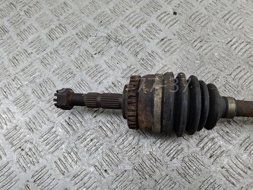 Полуось передняя правая