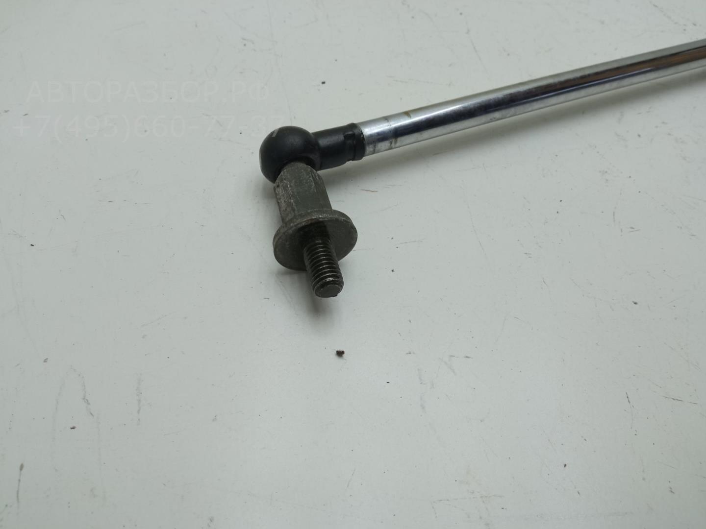 Амортизатор двери багажника