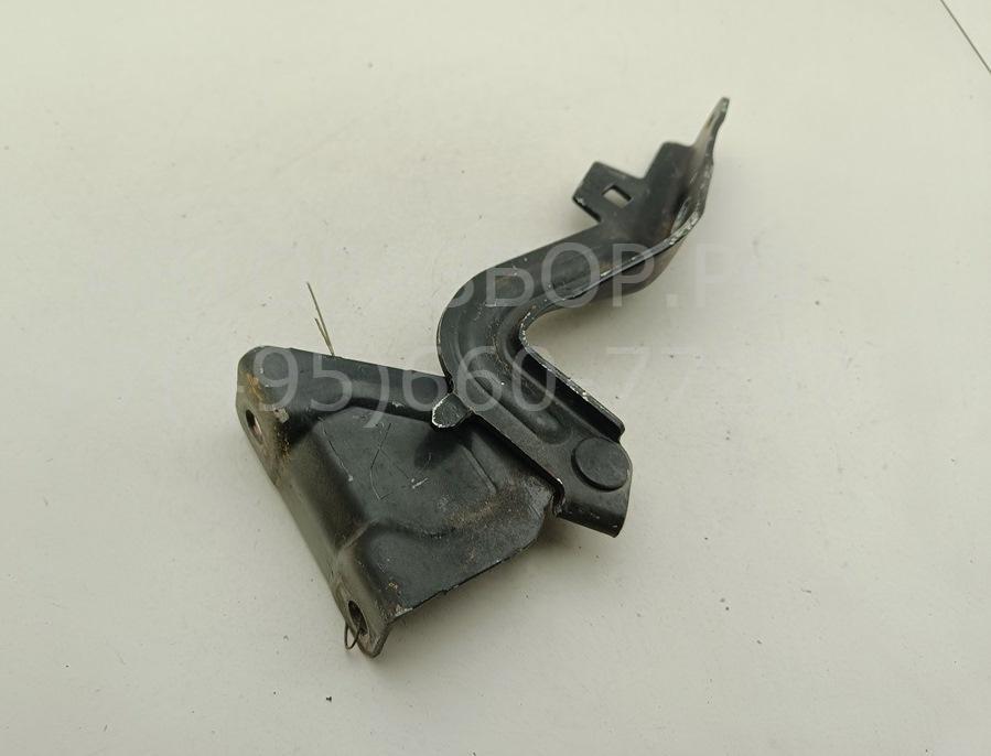 Петля капота правая