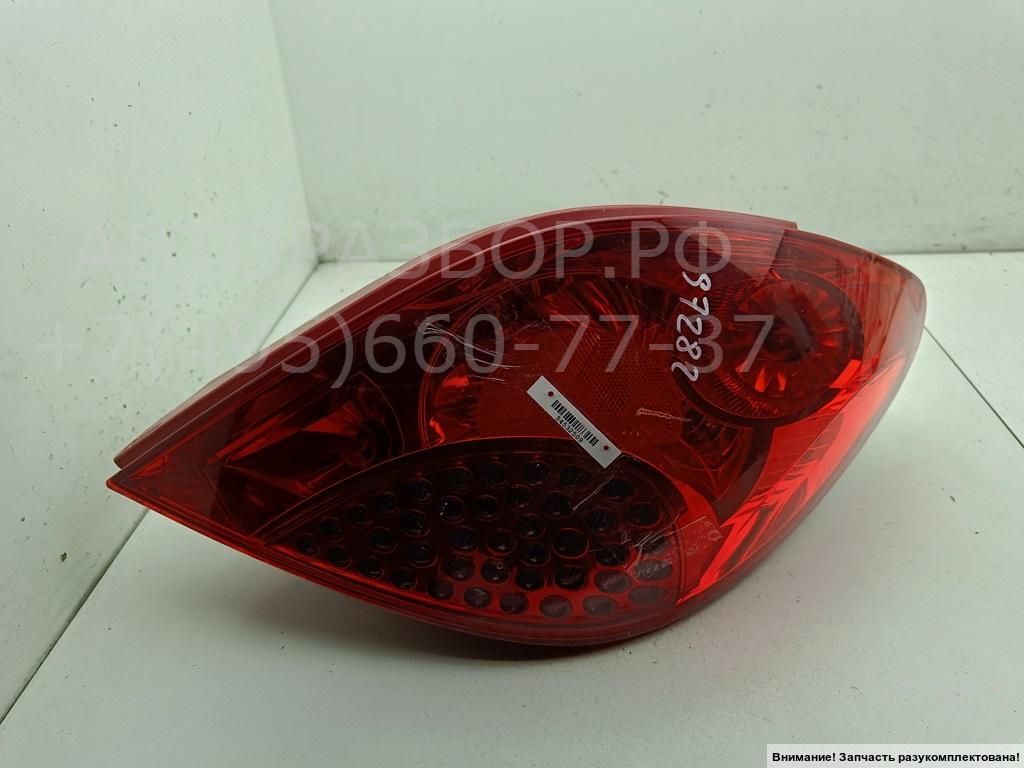 Фонарь задний правый
