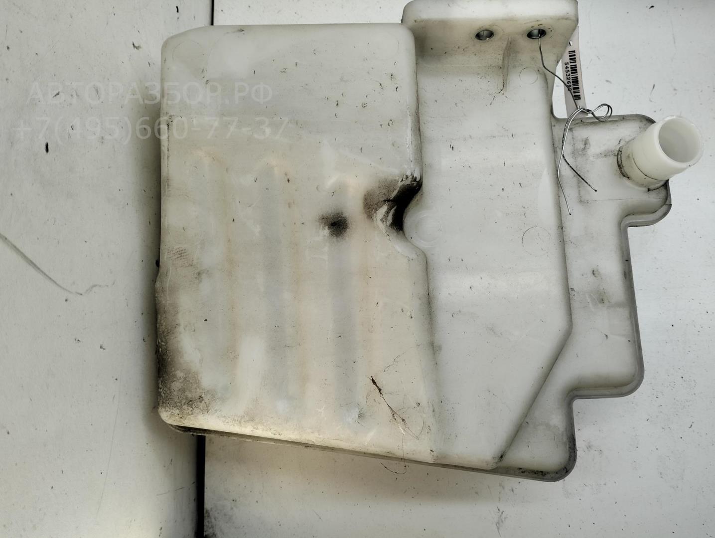 Бачок омывателя лобового стекла