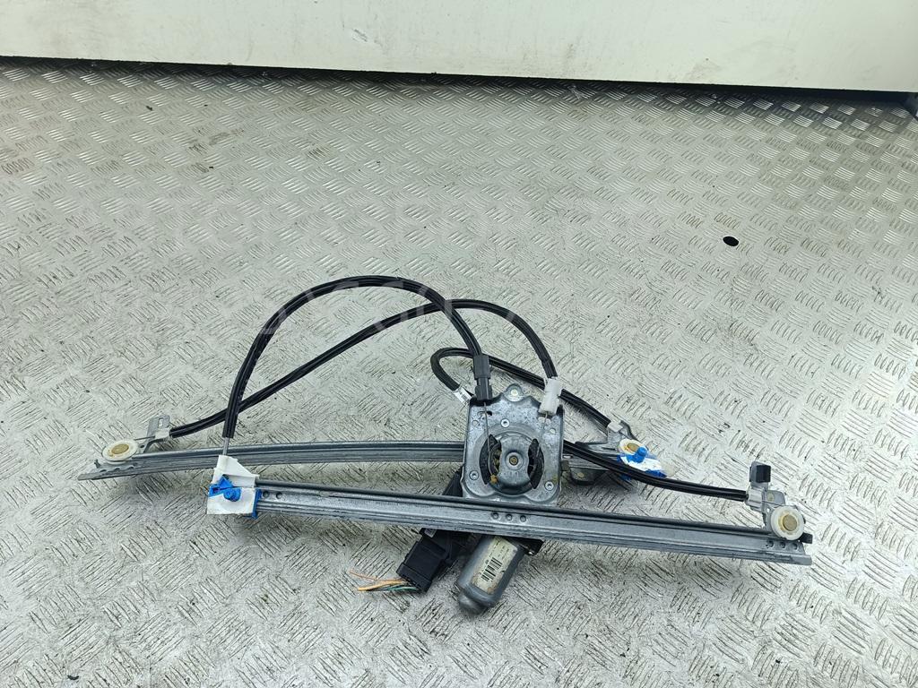 Стеклоподъемник электр. передний правый