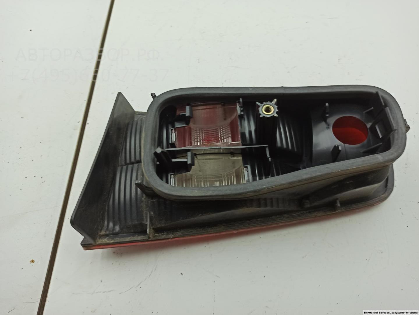 Фонарь задний внутренний левый