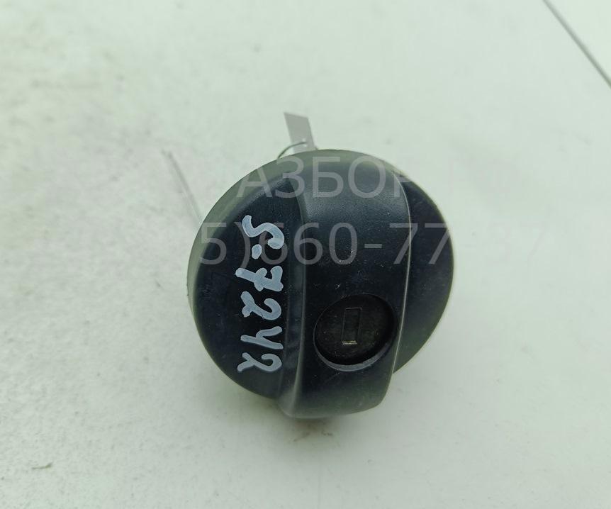 Крышка топливного бака