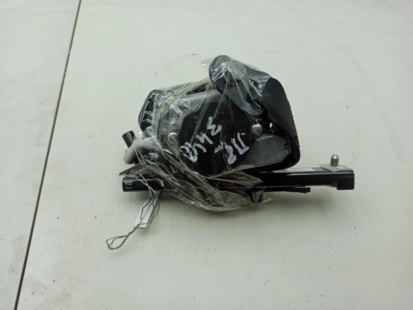 Ремень безопасности с пиропатроном