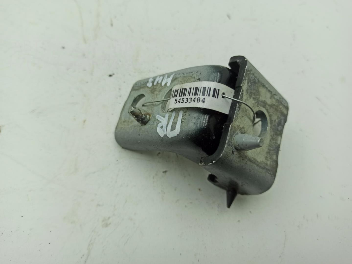 Петля двери