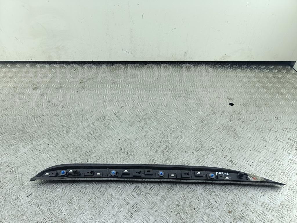 Молдинг крыши левый