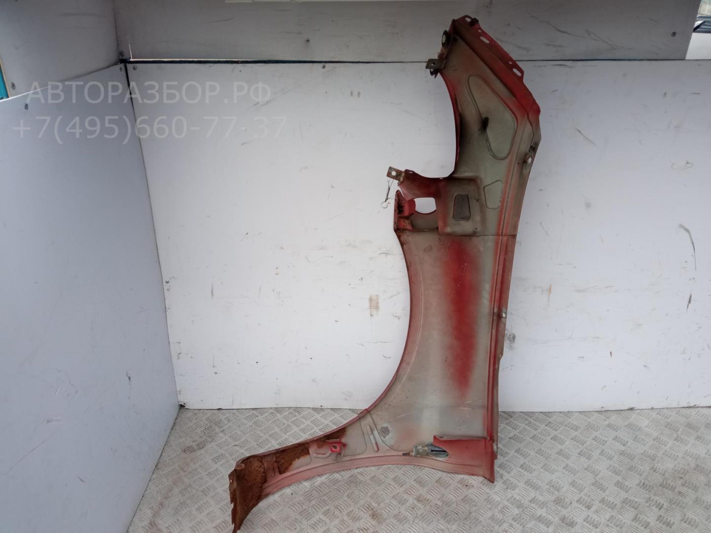 Крыло переднее правое