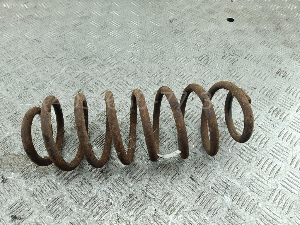 Пружина задняя