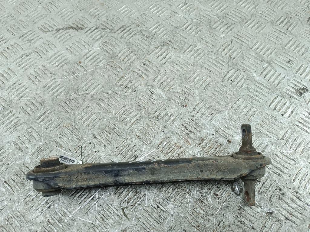 Рычаг задний правый