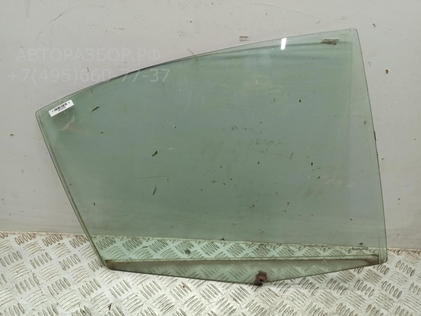 Стекло двери задней правой