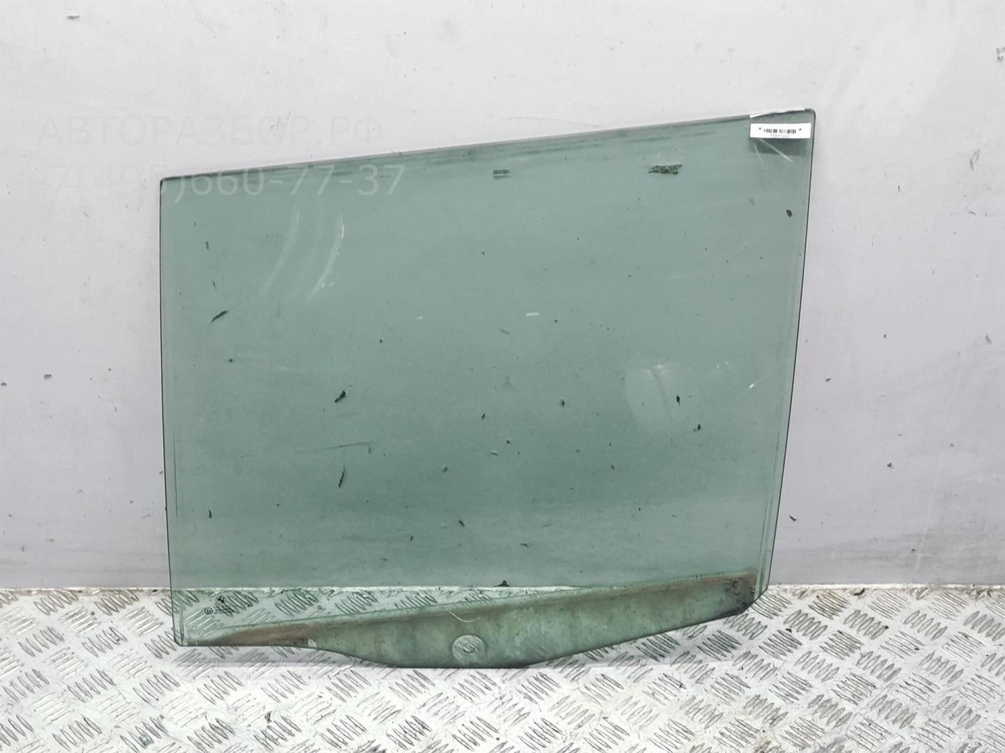 Стекло двери задней левой